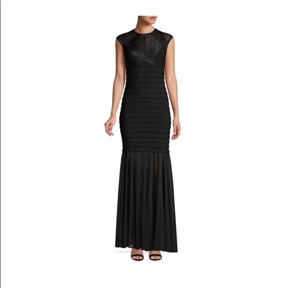 Black formal gown. Cap sleeve! - Picture 2 of 2